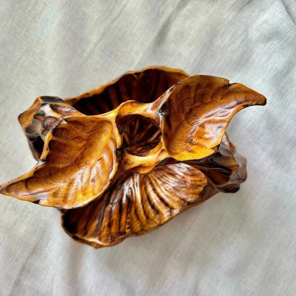 Vintage Carved Wooden Charcuterie Bowl with Handle - Picture 4 of 9